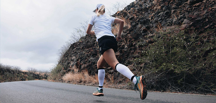 R2 3.0 Calf Sleeves White/Black